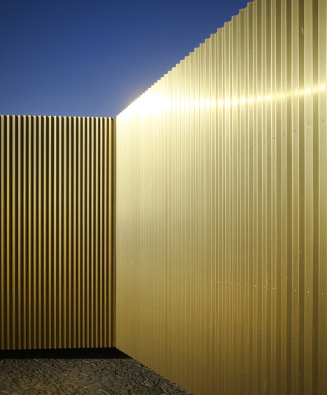 Golden Workshop by modulorbeat