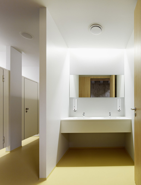 Mörike Gymnasium by Klumpp and Klumpp Architekten Mörike Gymnasium by Klumpp and Klumpp Architekten