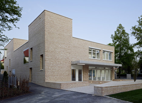 Mörike Gymnasium by Klumpp and Klumpp Architekten Mörike Gymnasium by Klumpp and Klumpp Architekten