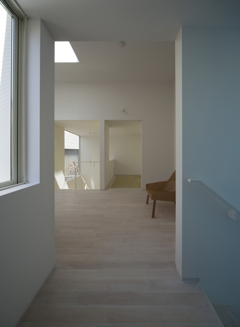 Portico by Aida Atelier and Kuno Lab Portico by Aida Atelier and Kuno Lab