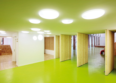 Centro Infantil del Mercado by Miquel Marine Nunez and Cesar Rueda Bone