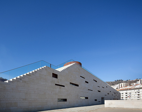 Centro Multiusos de Lamego by Barbosa & Guimarães Centro Multiusos de Lamego by Barbosa & Guimarães