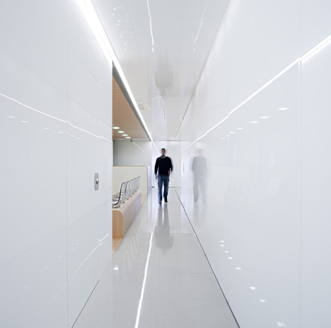 Dental Office by Estudio Hago