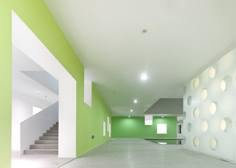 Qingpu Youth Centre by Atelier Deshaus