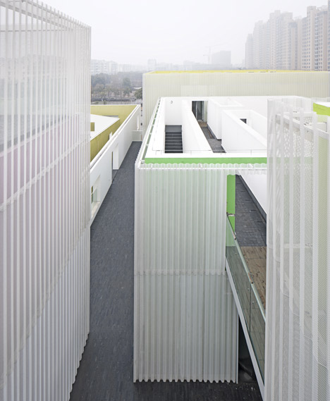 Qingpu Youth Centre by Atelier Deshaus
