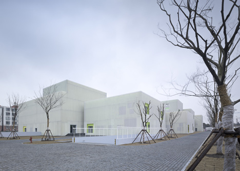Qingpu Youth Centre by Atelier Deshaus