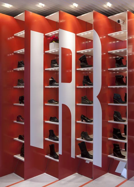 House of Shoes by Shigeru Ban House of Shoes by Shigeru Ban