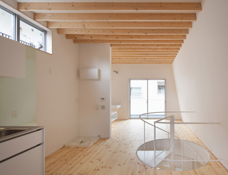 House in Motoyawata by Naya Architects