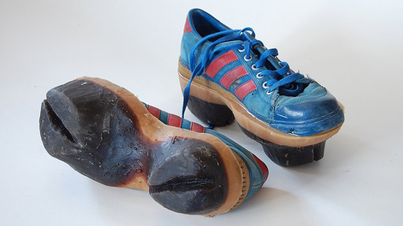 Outliers by Maskull Lasserre