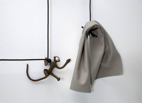 Towel Hanger by Hioomi Tahara