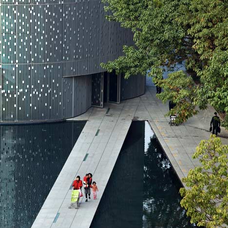 Nanshan Marriage Registration Centre by Urbanus