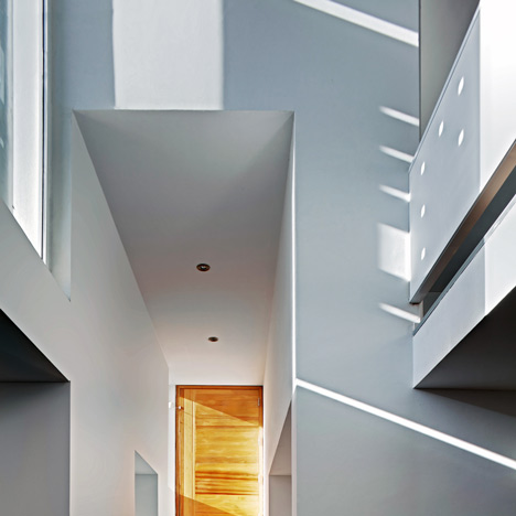 Casa Besares by Arquinoma Casa Besares by Arquinoma
