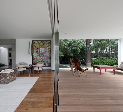 Casa Grecia by Isay Weinfeld