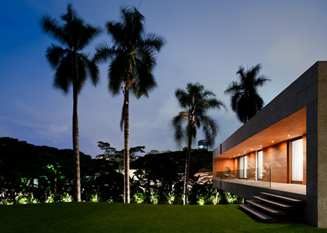 Casa Grecia by Isay Weinfeld