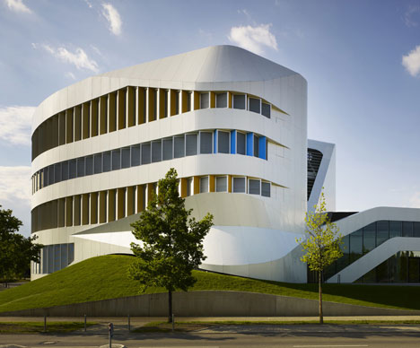 Centre for Virtual Engineering by UNStudio Centre for Virtual Engineering by UNStudio