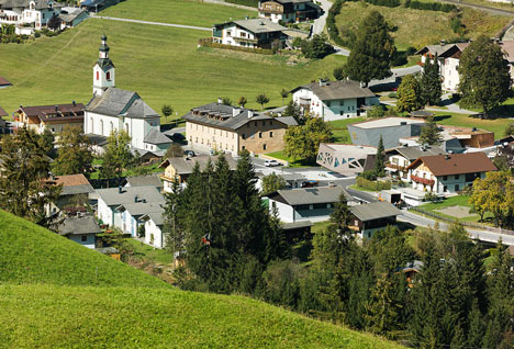Community Center in Tyrol by Machné Architekten Community Center in Tyrol by Machné Architekten