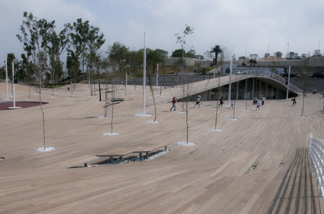 Emblematic Monument by Enrique Norten and TEN Arquitectos Emblematic Monument by Enrique Norten and TEN Arquitectos