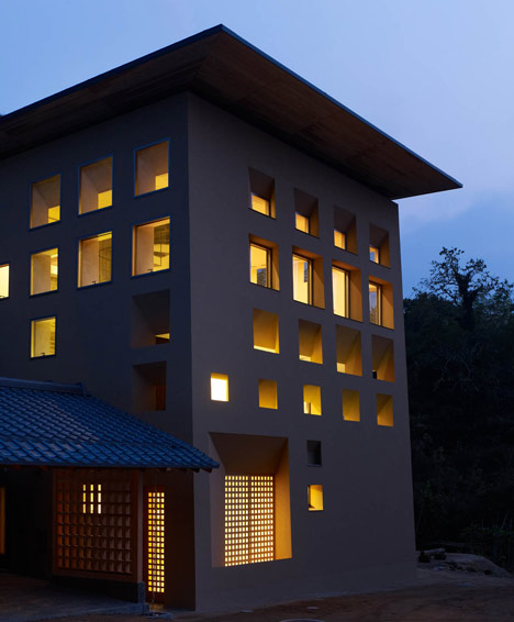 Enbutsu-do at Eifuku-ji Temple by Zai Shirakawa Architects & Associates