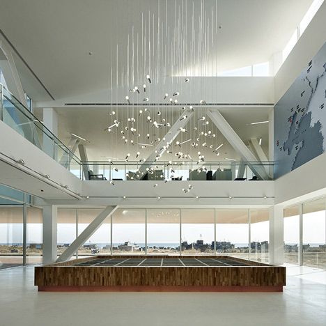 Huludao Beach Exhibit Centre by META-Project