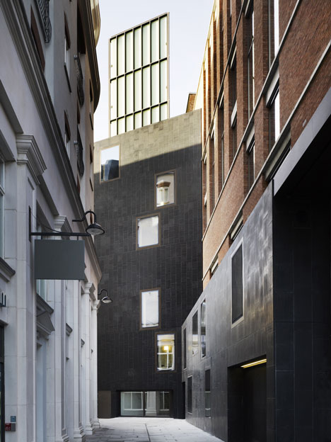 MAC Belfast by Hackett Hall McKnight MAC Belfast by Hackett Hall McKnight