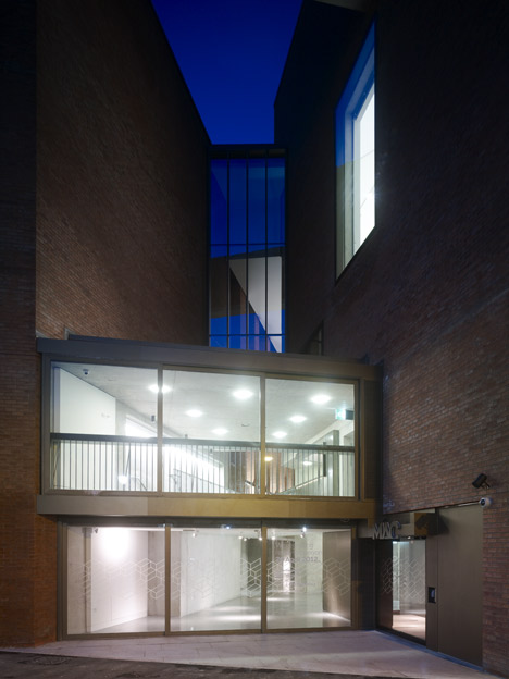 MAC Belfast by Hackett Hall McKnight MAC Belfast by Hackett Hall McKnight