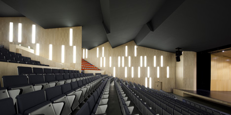 Municipal Auditorium of Teulada by Francisco Mangado