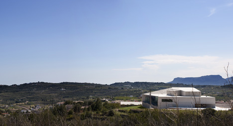 Municipal Auditorium of Teulada by Francisco Mangado