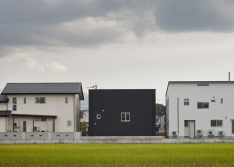Terrace Step House by HUG Terrace Step House by HUG