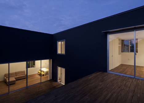 Terrace Step House by HUG Terrace Step House by HUG