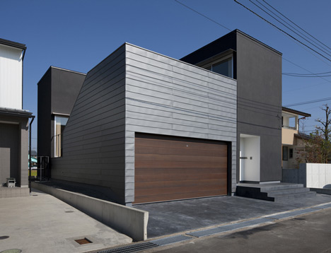 Terrace Step House by HUG Terrace Step House by HUG