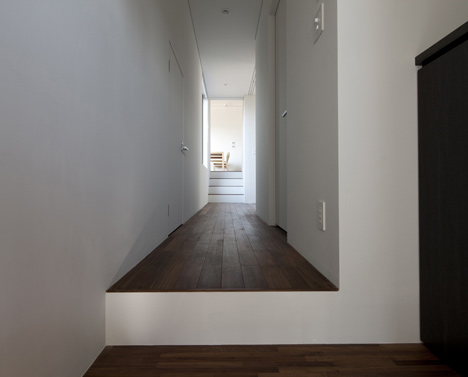 Terrace Step House by HUG Terrace Step House by HUG