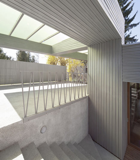 Villa T-Extension by OFIS Arhitekti