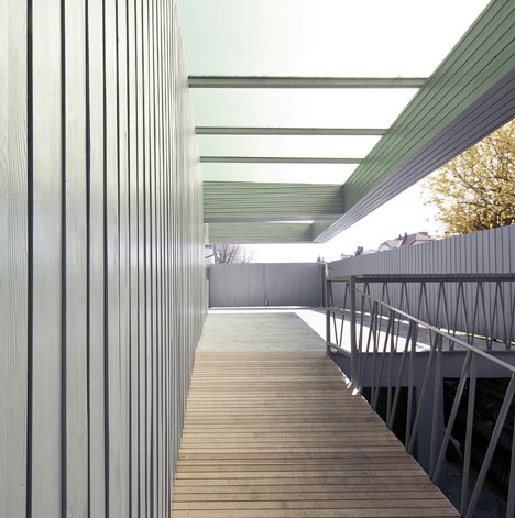 Villa T-Extension by OFIS Arhitekti