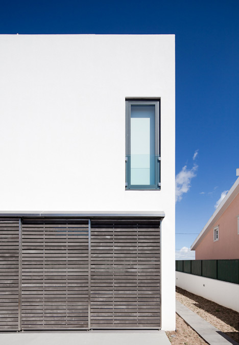 Casa DJ by [i]da Arquitectos