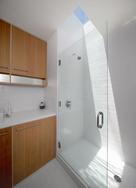 Eels Nest by Anonymous Architects Eels Nest by Anonymous Architects