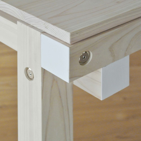 For Rest table by SPEAC,inc.