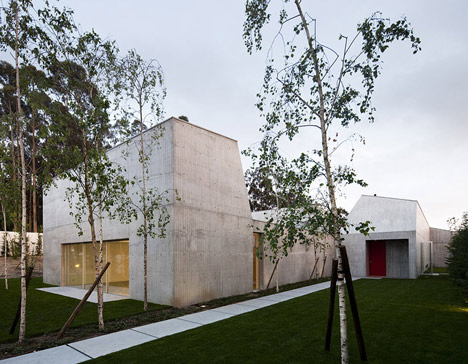 House in Ovar by Paula Santos