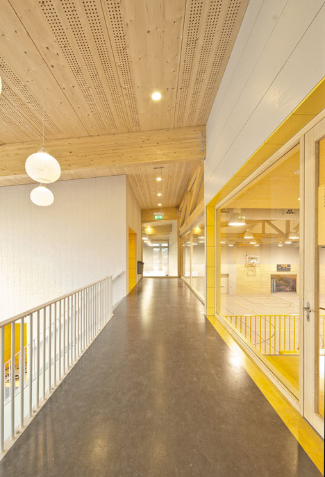 Sportcentrum Nieuw Zuilen by Koppert + Koenis Architects