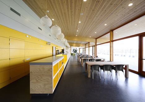 Sportcentrum Nieuw Zuilen by Koppert + Koenis Architects