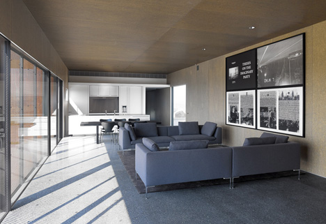 View Hill House by Denton Corker Marshall View Hill House by Denton Corker Marshall