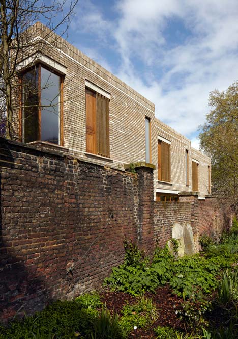 Wakefield Street Townhouses by Piercy and Company