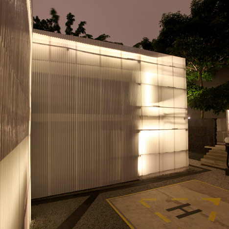 Building Tilelamp at Casa do Lado by 20.87 Building Tilelamp at Casa do Lado by 20.87