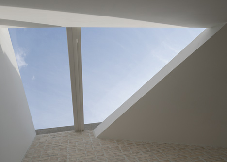 Butterfly Loft Apartment by Tigg Coll Architects Butterfly Loft Apartment by Tigg Coll Architects