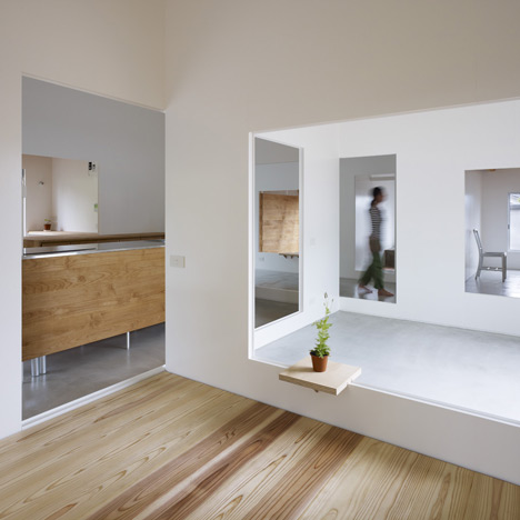 House in Amagi by Atelier Cube