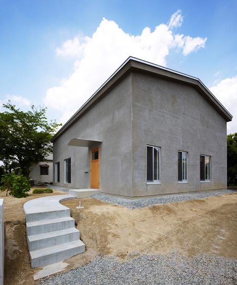 House in Amagi by Atelier Cube