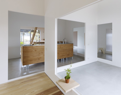 House in Amagi by Atelier Cube