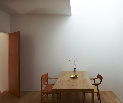 House in Futako-Shinchi by Tato Architects House in Futako-Shinchi by Tato Architects