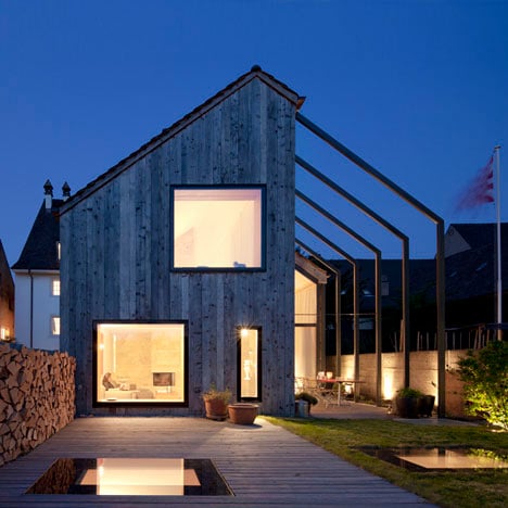 Kirchplatz Office and Residence by Oppenheim and Huesler Architekten