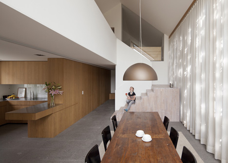 Kirchplatz Office and Residence by Oppenheim and Huesler Architekten Kirchplatz Office and Residence by Oppenheim and Huesler Architekten