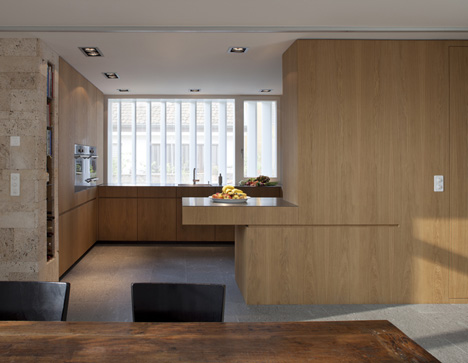 Kirchplatz Office and Residence by Oppenheim and Huesler Architekten Kirchplatz Office and Residence by Oppenheim and Huesler Architekten